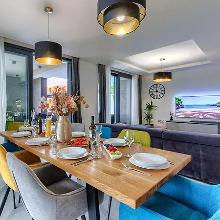 Nika By Interhome