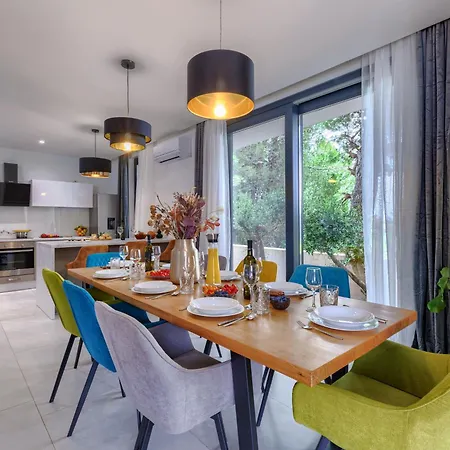 Nika By Interhome