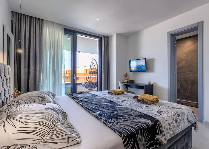 Nika By Interhome 메덜린