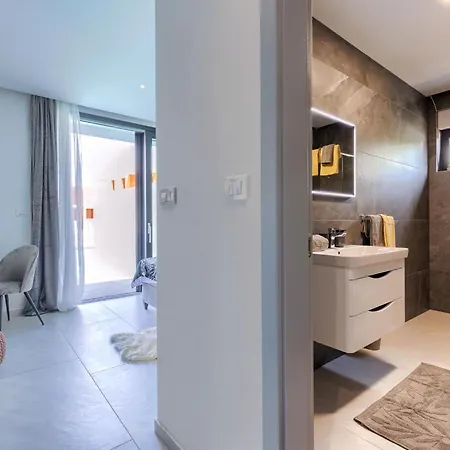 Villa Nika By Interhome