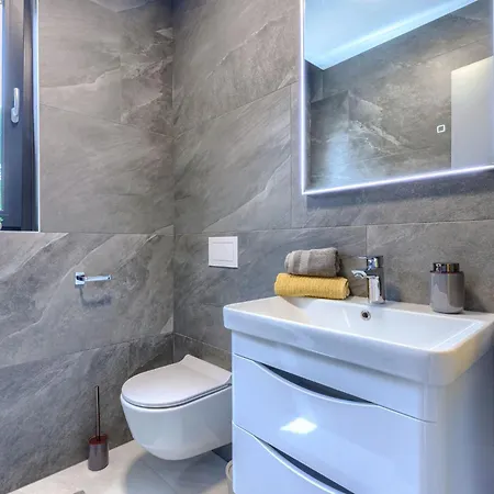 Villa Nika By Interhome